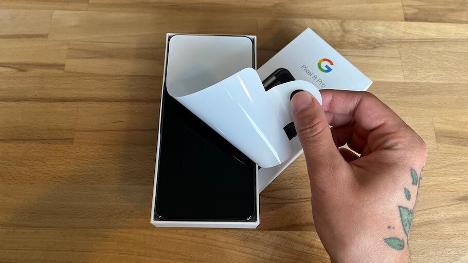 Google Pixel 8 Pro Unboxing 2