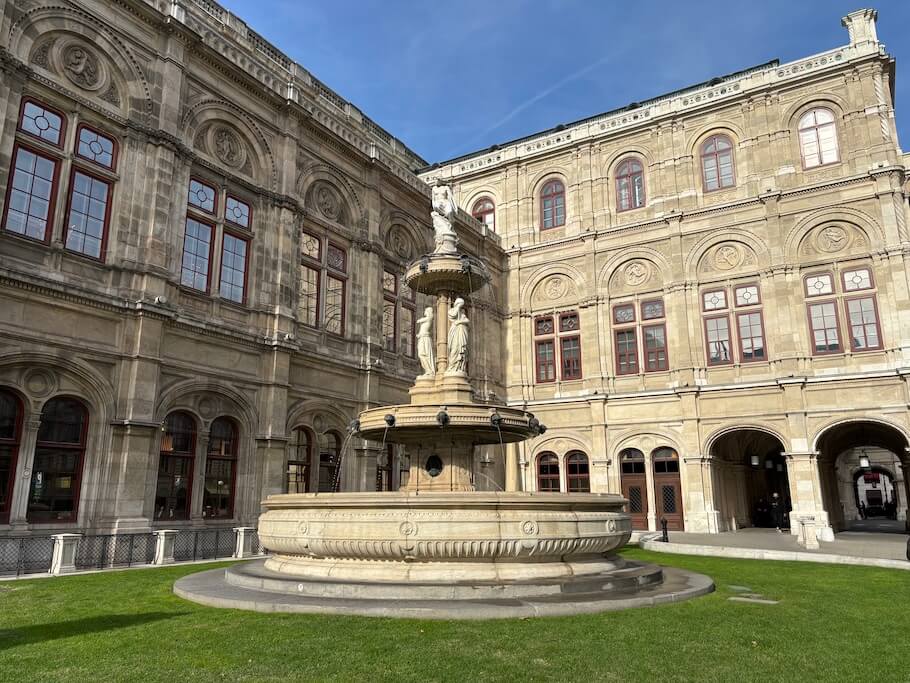 iPhone 15 Foto Brunnen_Zoom-Modus-1