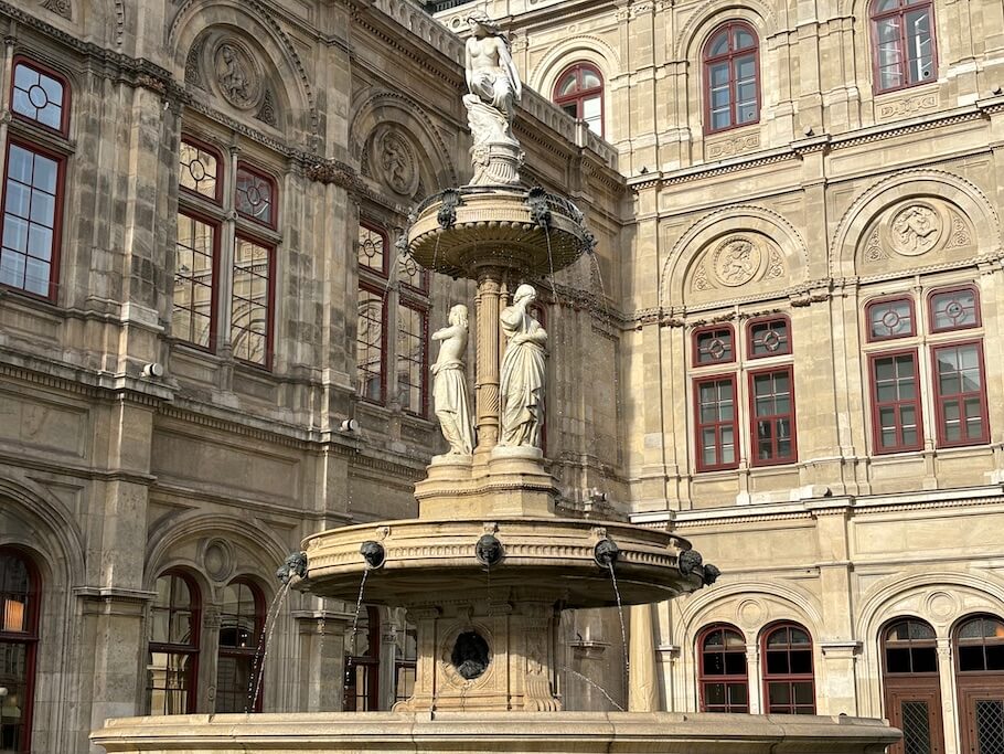 iPhone 15 Foto Brunnen_Zoom-Modus-2