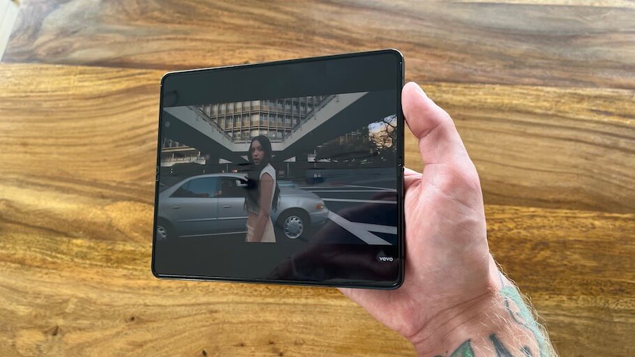 Samsung Galaxy Z Fold 5 Bildschirm 2