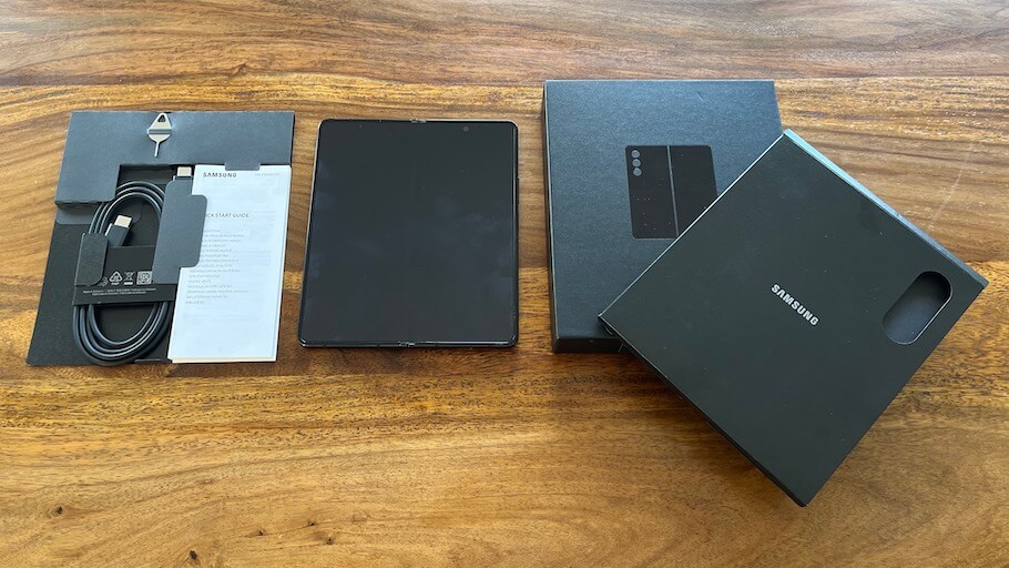 Samsung Galaxy Z Fold 5 Unboxing 3