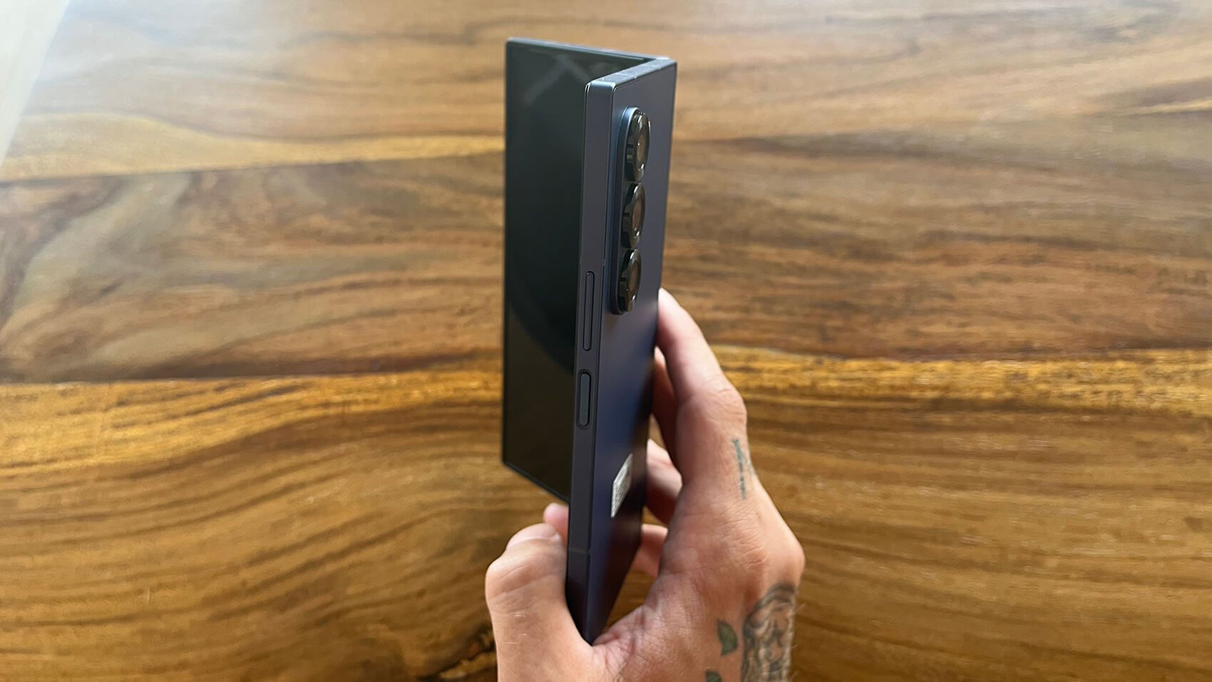 Samsung Galaxy Z Fold 6 Unboxing 5