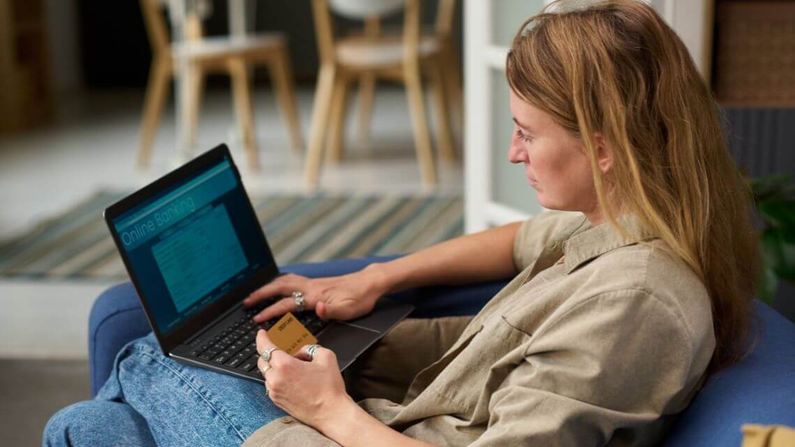 Sicher bezahlen im Internet: Online-Shopping ohne Risiko.