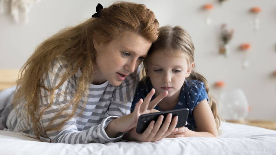 Handy für Kinder: Was Eltern wissen müssen.