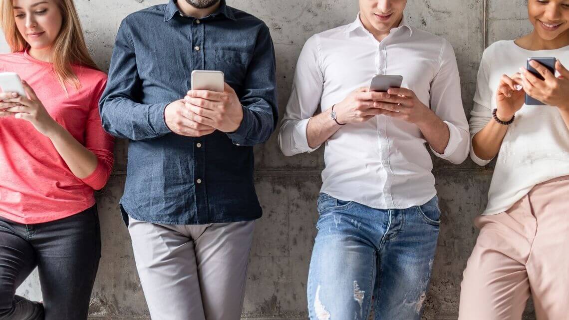 Privatsphäre auf TikTok & Instagram: Tipps für Eltern.
